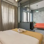 Strawberry 1-Br Toot Mar Mikhael