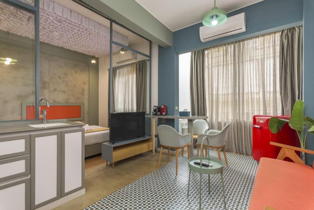 Strawberry 1-br Toot Mar Mikhael * Beirut