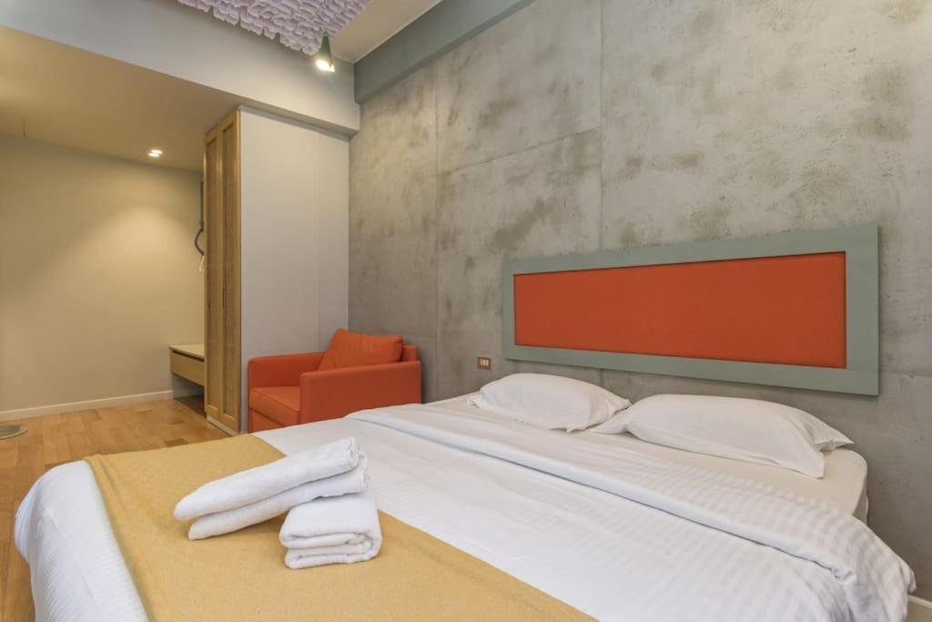 Strawberry 1-br Toot Mar Mikhael * Beirut